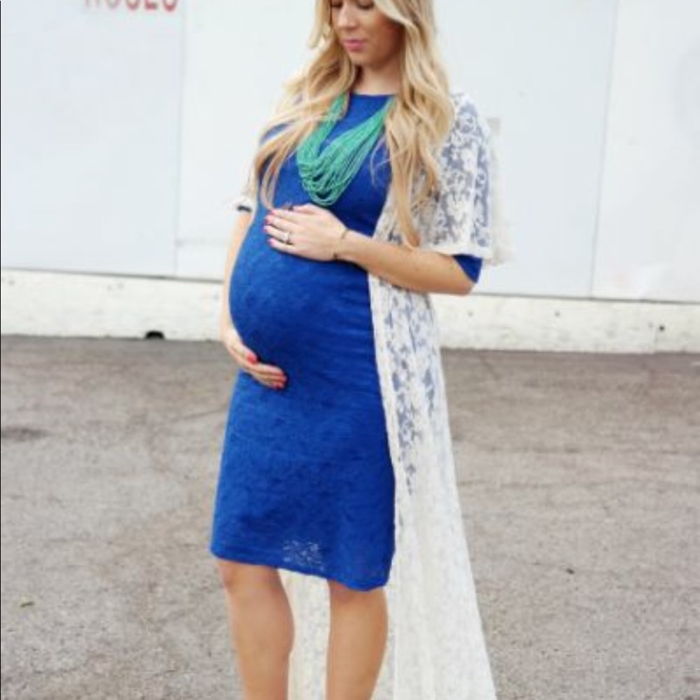 Lace Maternity Dress 👶🏻 🍼